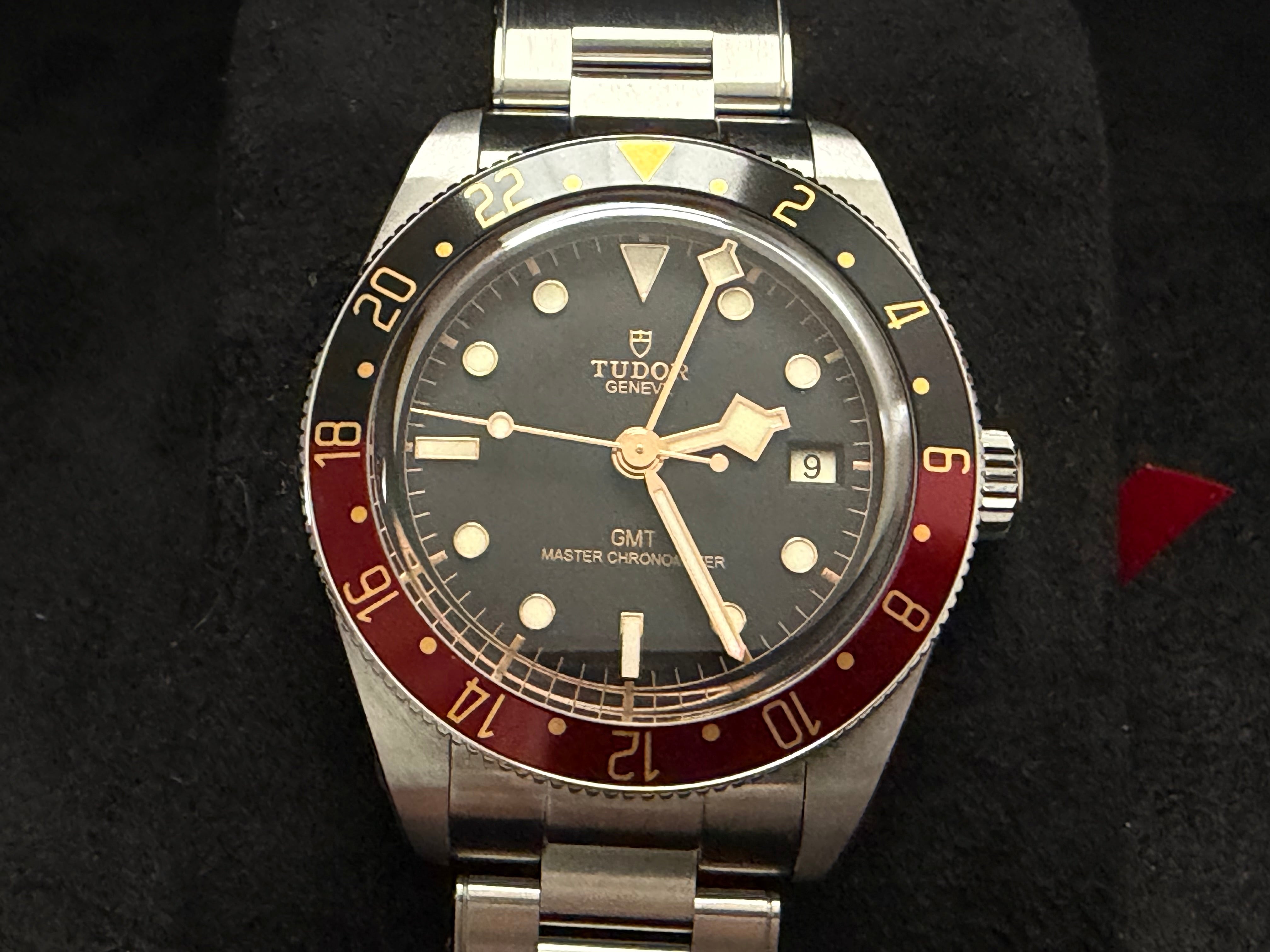 TUDOR Black Bay 58 GMT, black and burgundy bezel, steel bracelet, PROMOTION