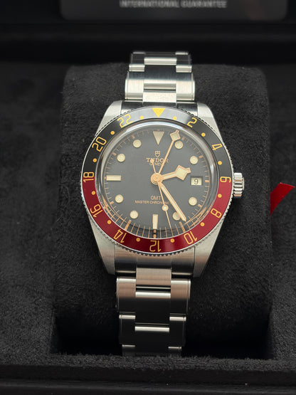 TUDOR Black Bay 58 GMT, black and burgundy bezel, steel bracelet, PROMOTION